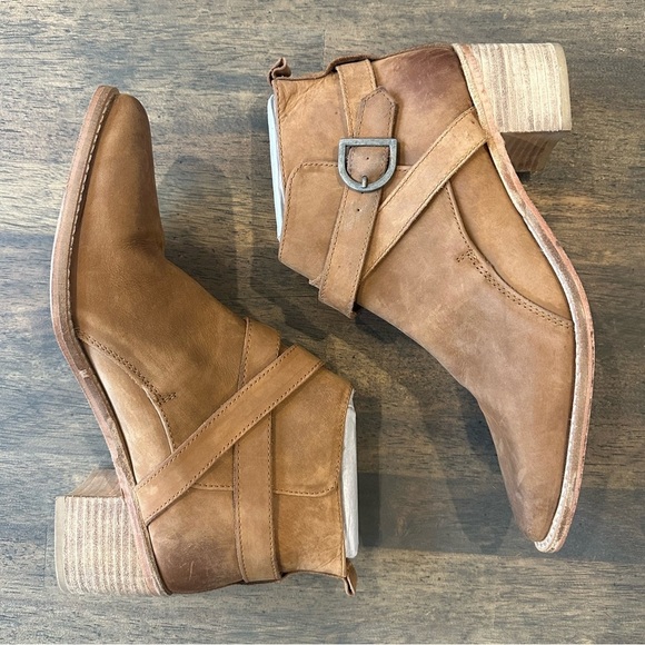 Free People Tan Ankle Boots - Picture 3 of 4